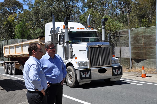 Opposition Leader visits Exit 49 and the Albert Electorate.